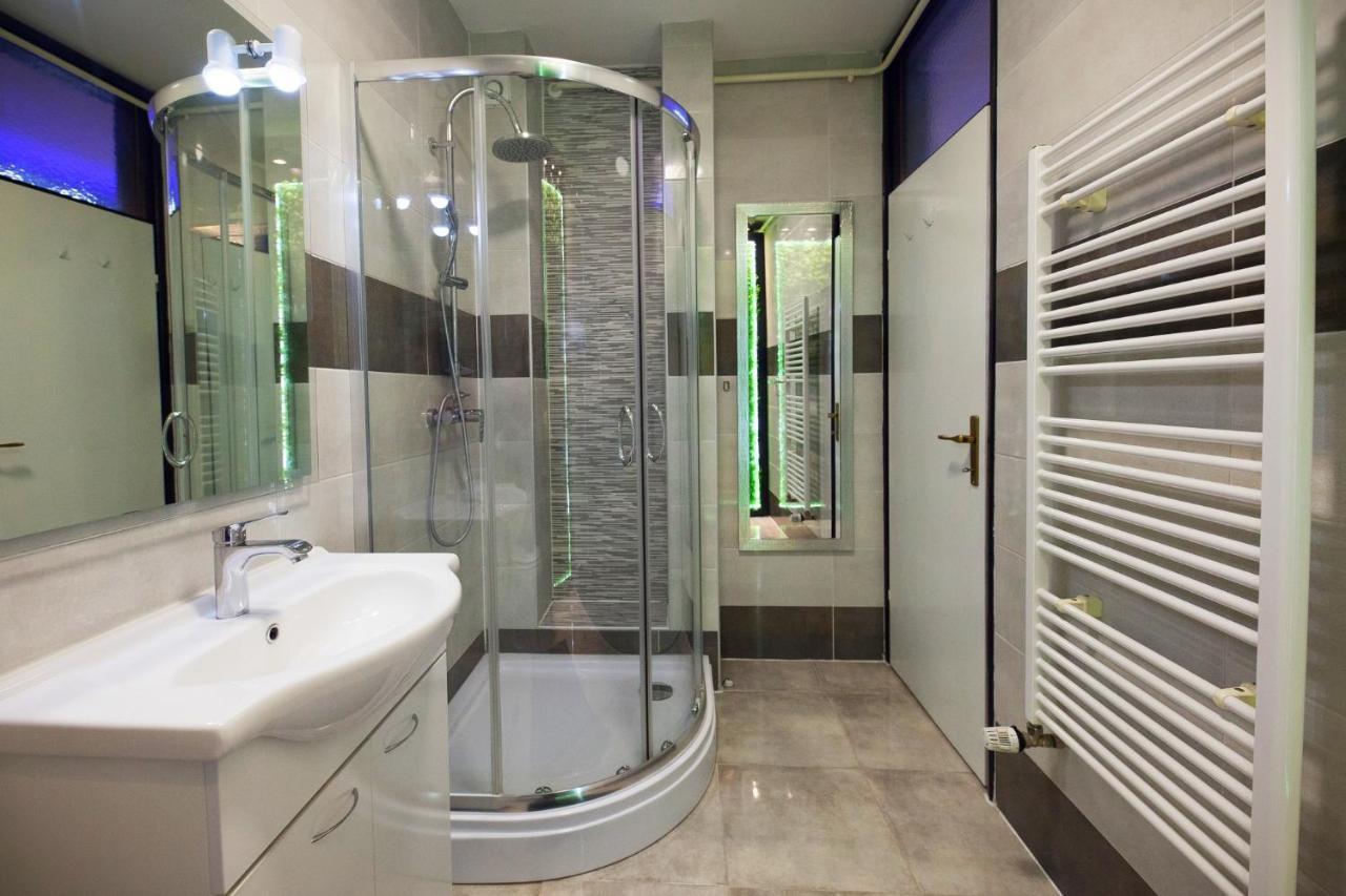 Apartman Aurelius - Private Parking Osijek Zewnętrze zdjęcie