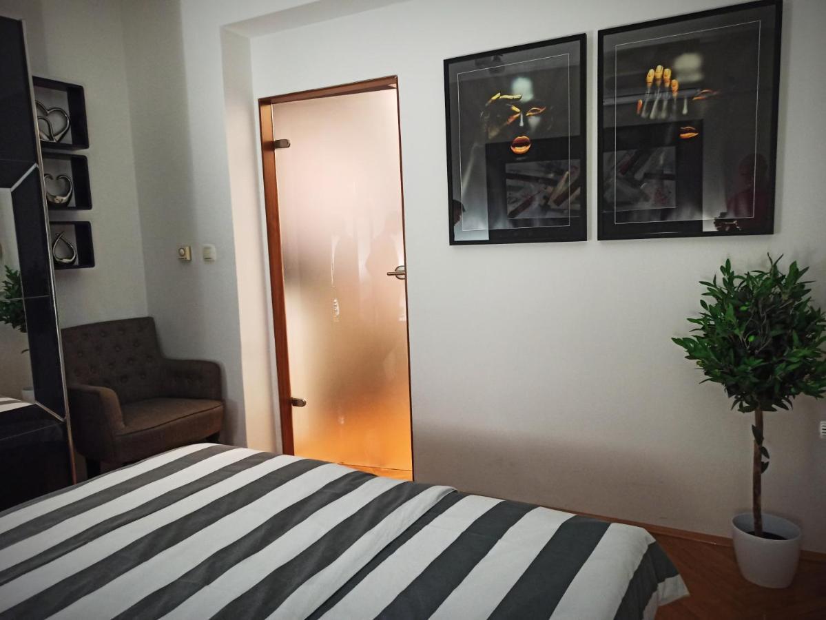 Apartman Aurelius - Private Parking Osijek Zewnętrze zdjęcie