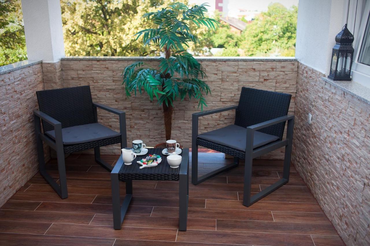 Apartman Aurelius - Private Parking Osijek Zewnętrze zdjęcie